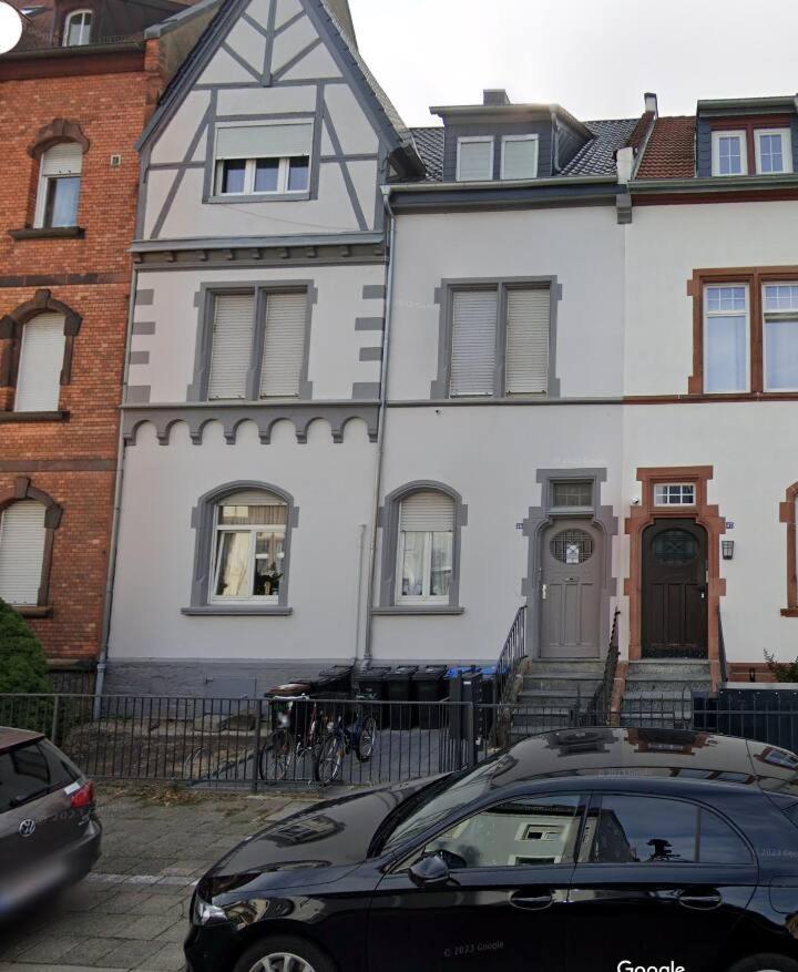 Apartment 1-zimmer Gartenwohnung In *